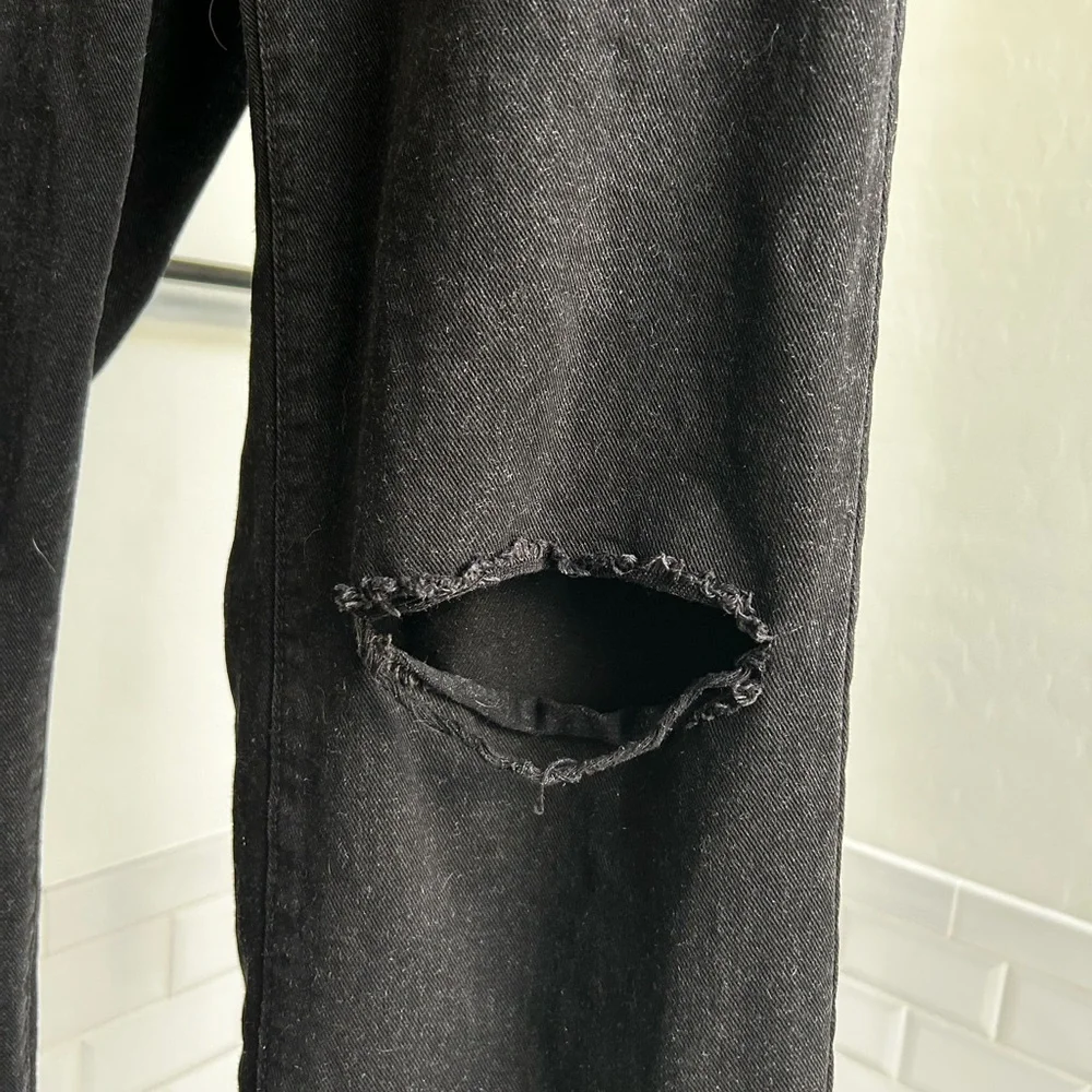 SHEIN black boyfriend distressed jeans - Picture 3 of 14